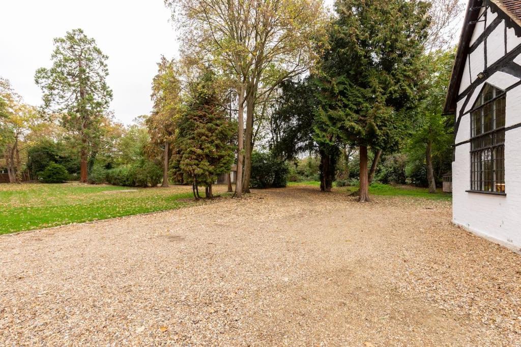 Dorney Windsor Legoland 5 Star Stay For Upto 14 Guests Extérieur photo